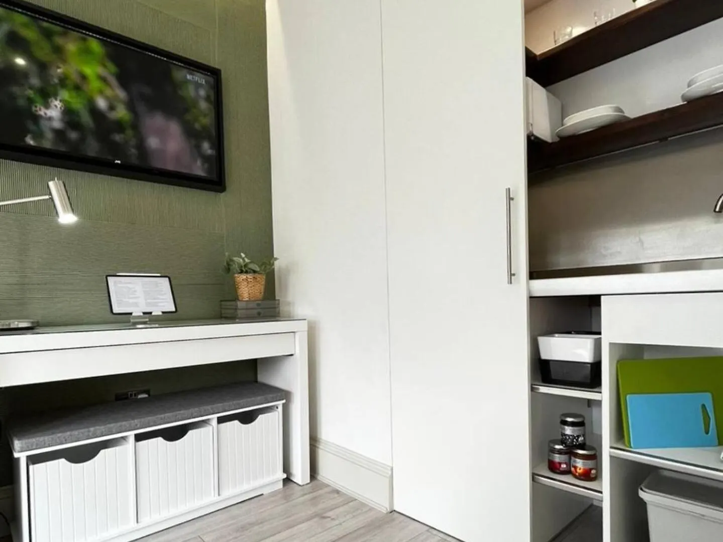דירה ברייטון Apt 06 Stylish Studio Steps From Beach, Cafe'S & Bar'S