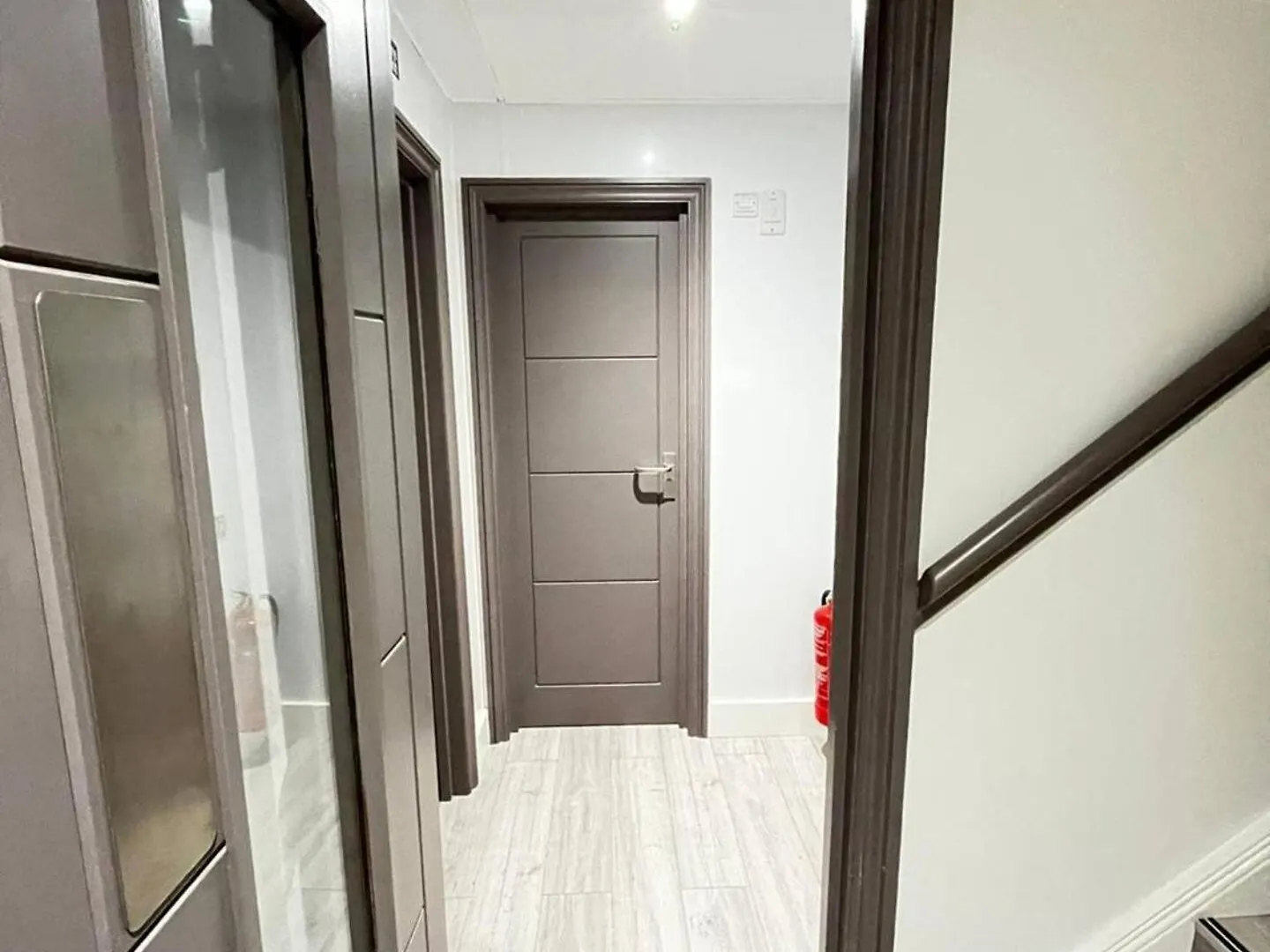 ברייטון Apt 06 Stylish Studio Steps From Beach, Cafe'S & Bar'S