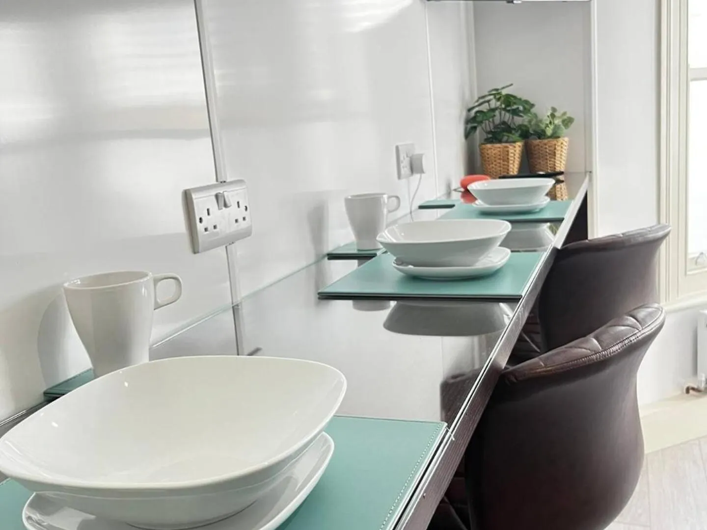 ברייטון Apt 06 Stylish Studio Steps From Beach, Cafe'S & Bar'S